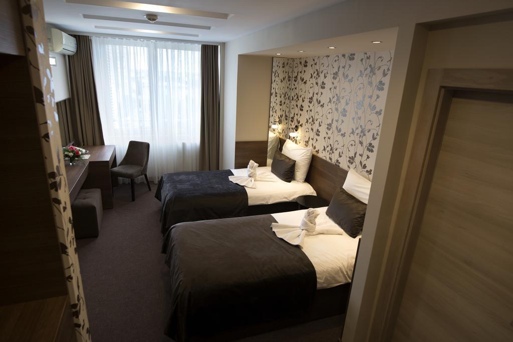 Hotel Крагуевац Экстерьер фото