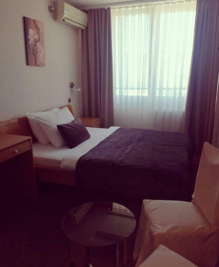 Hotel Крагуевац Экстерьер фото